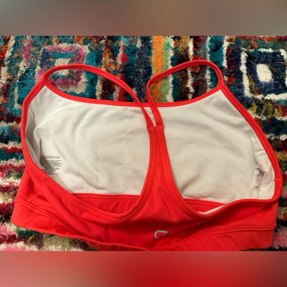 GapFit Sculpt Low Impact racerback sports bra in coral/red - Size S - Picture 5 of 7